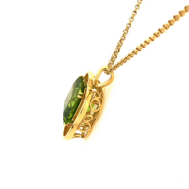 Pakistani Peridot Pendant in 18k Yellow Gold