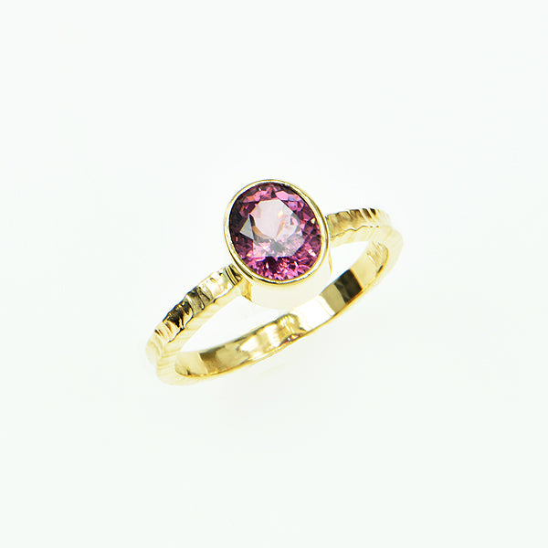 Michael Baksa 14K Gold Flower Cut Lavender Spinel Ring
