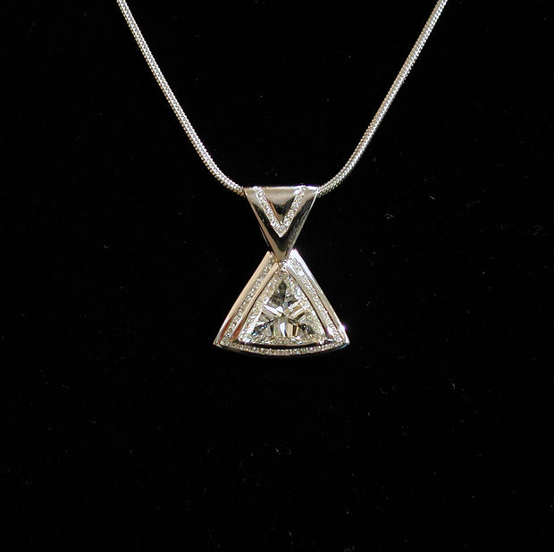 Gordon Aatlo Legacy Collection: Diamond Trillion Necklace