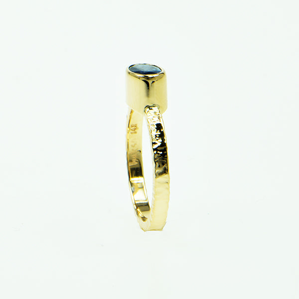 Michael Baksa 14K Blue Ceylon Sapphire Ring